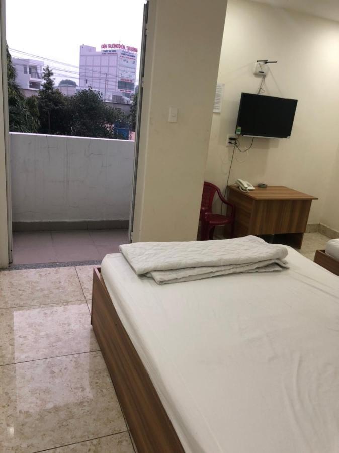 Ky Phu Hotell Thuan An Eksteriør bilde
